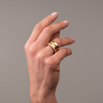 Wire and Crystals Ring 18k Gold Plated