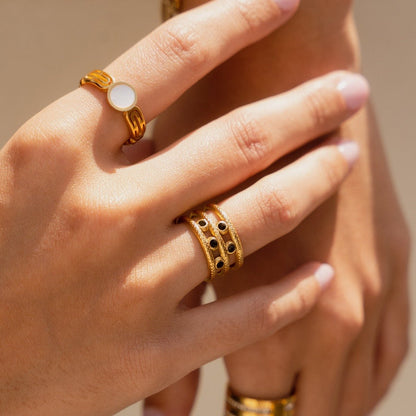Athena Mother-of-Pearl Ring 18k Gold Plated