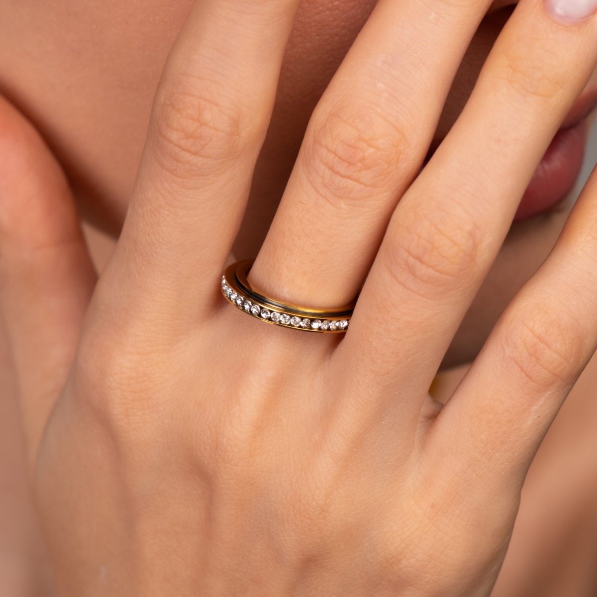 Brilliant Spinner Ring 18k Gold Plated