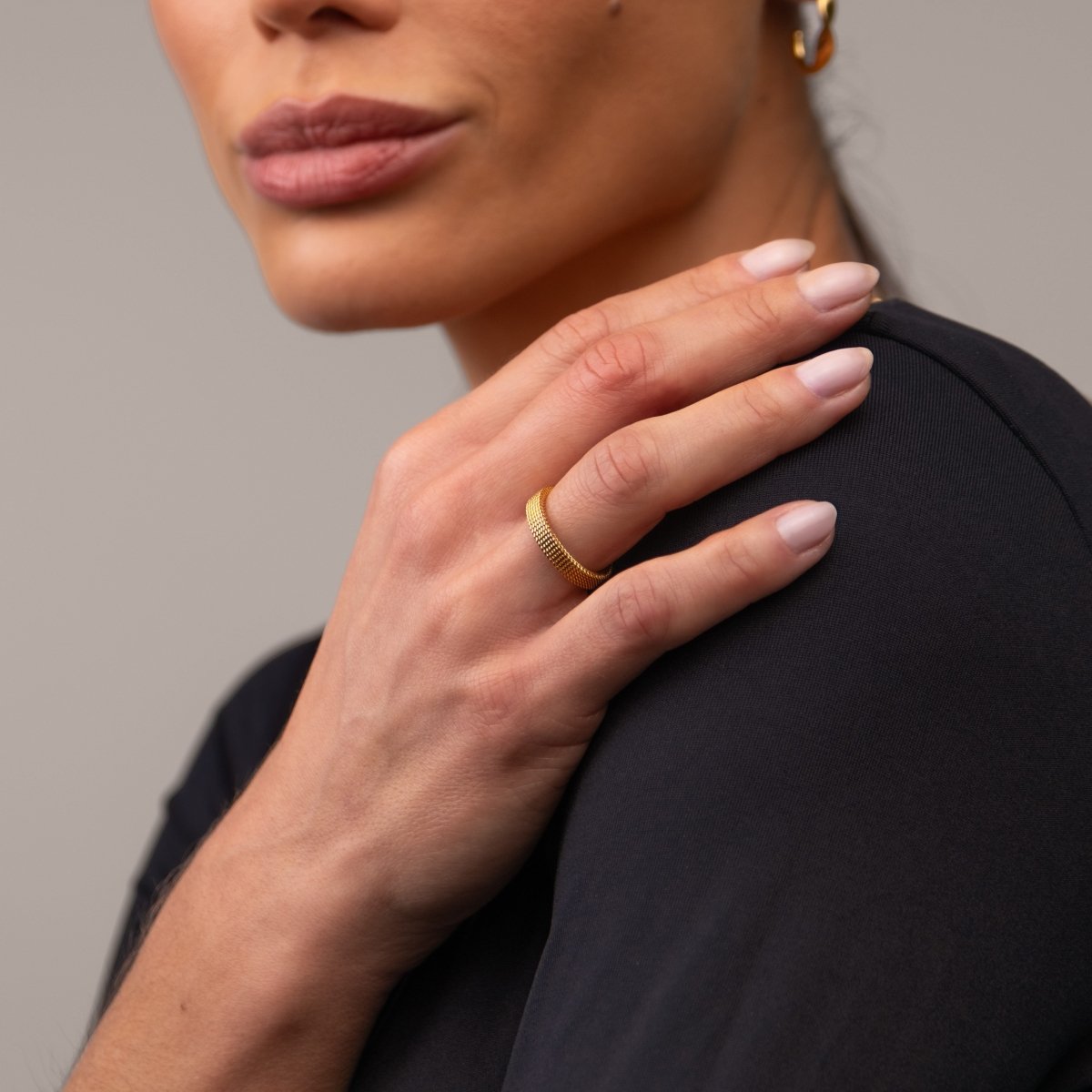 Motion Mesh Ring 18k Gold Plated