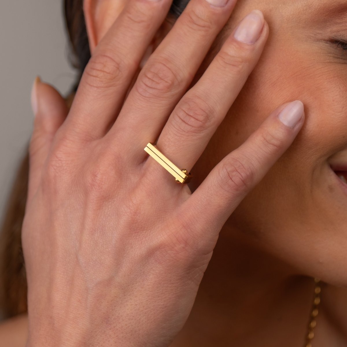 Flat Screw Ring 18k Gold Plated