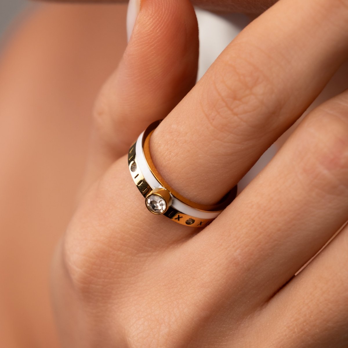 Queen Crystal Stone Ring 18k Gold Plated