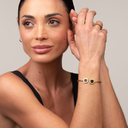 Bella Onyx Bangle Bracelet 18k Gold Plated